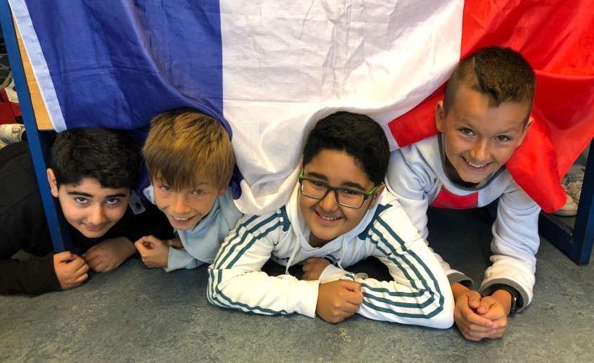 FranceMobil begeistert Französisch-Klassen